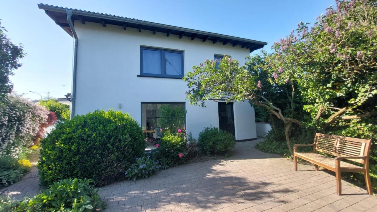 Adenauer Zwoelf - Das 5 Sterne Ferienhaus Mit Sauna Und Garten Am Eifelsteig Kerpen  Eksteriør billede
