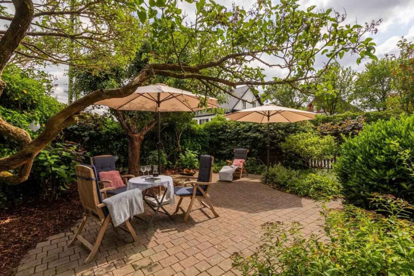 Adenauer Zwoelf - Das 5 Sterne Ferienhaus Mit Sauna Und Garten Am Eifelsteig Kerpen  Eksteriør billede