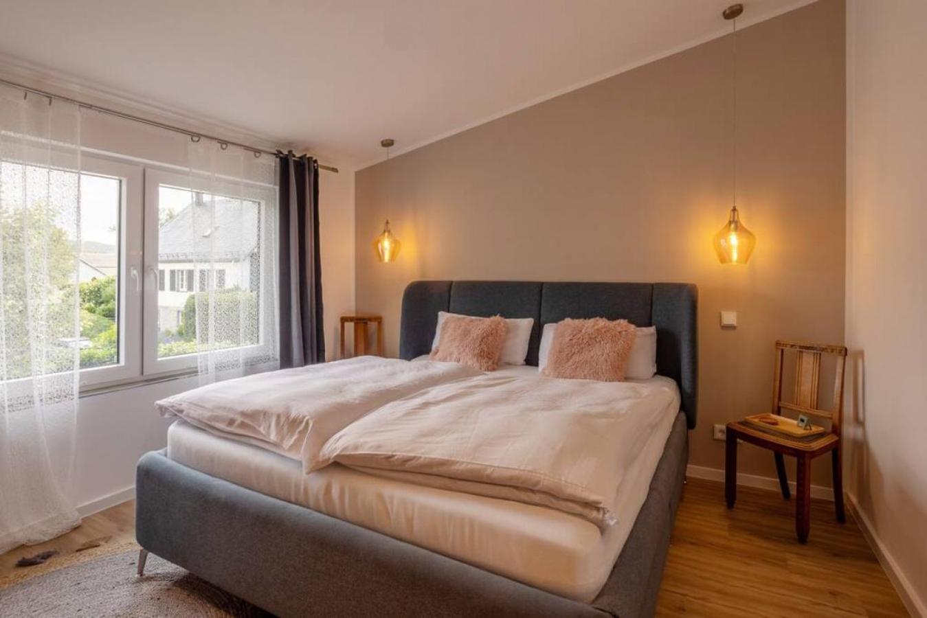 Adenauer Zwoelf - Das 5 Sterne Ferienhaus Mit Sauna Und Garten Am Eifelsteig Kerpen  Eksteriør billede